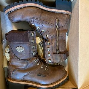 Ladies logger Harley Davidson boots.